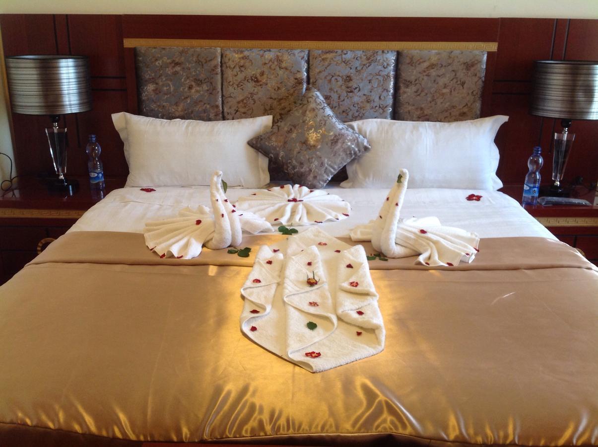Palm Palace Hotel Bahir Dar Bagian luar foto