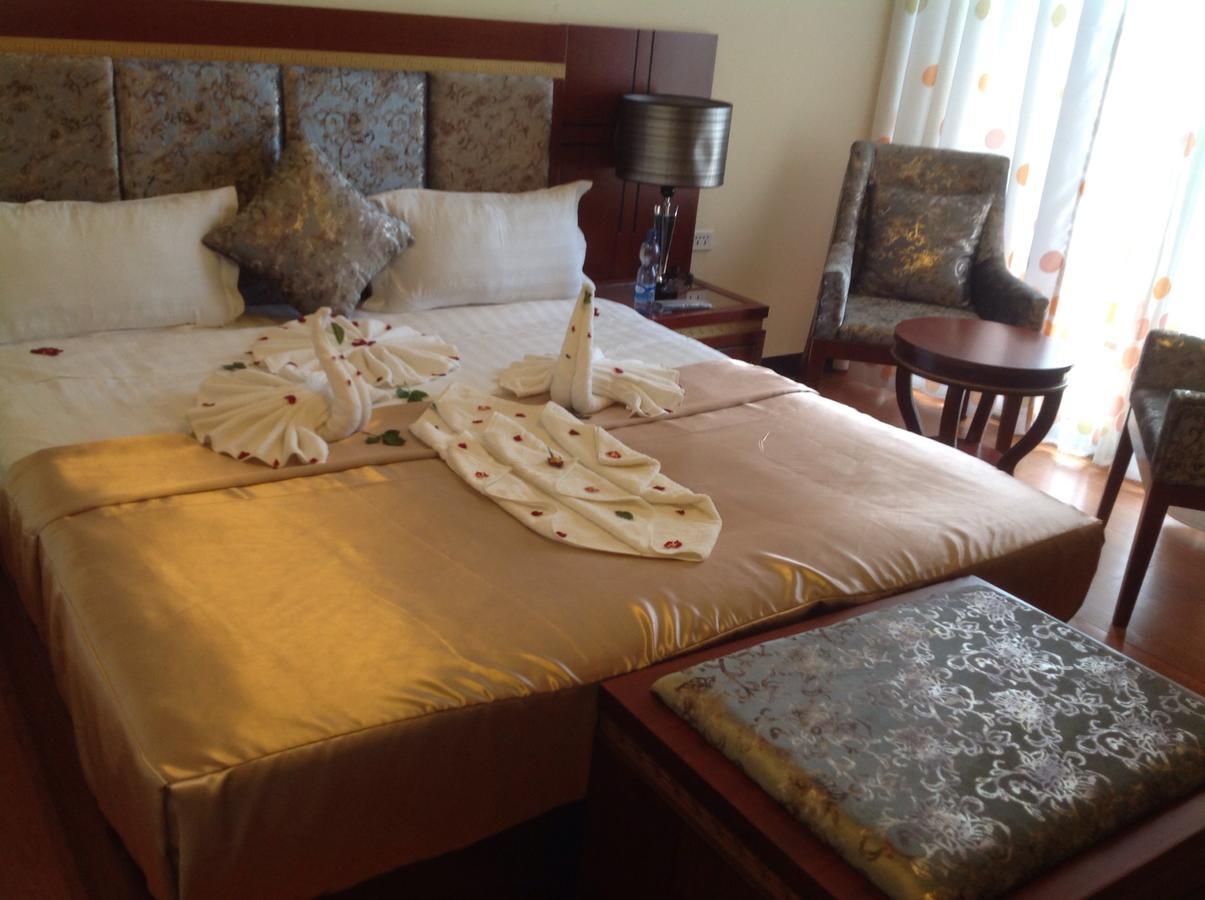 Palm Palace Hotel Bahir Dar Bagian luar foto