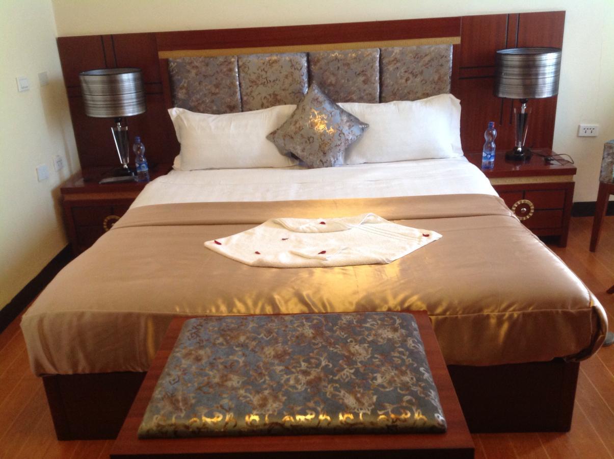 Palm Palace Hotel Bahir Dar Bagian luar foto