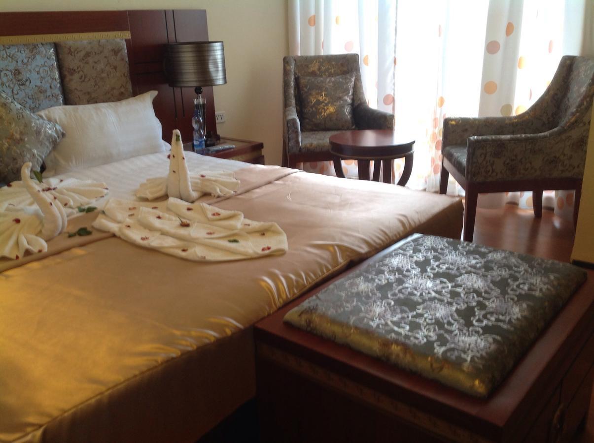 Palm Palace Hotel Bahir Dar Bagian luar foto