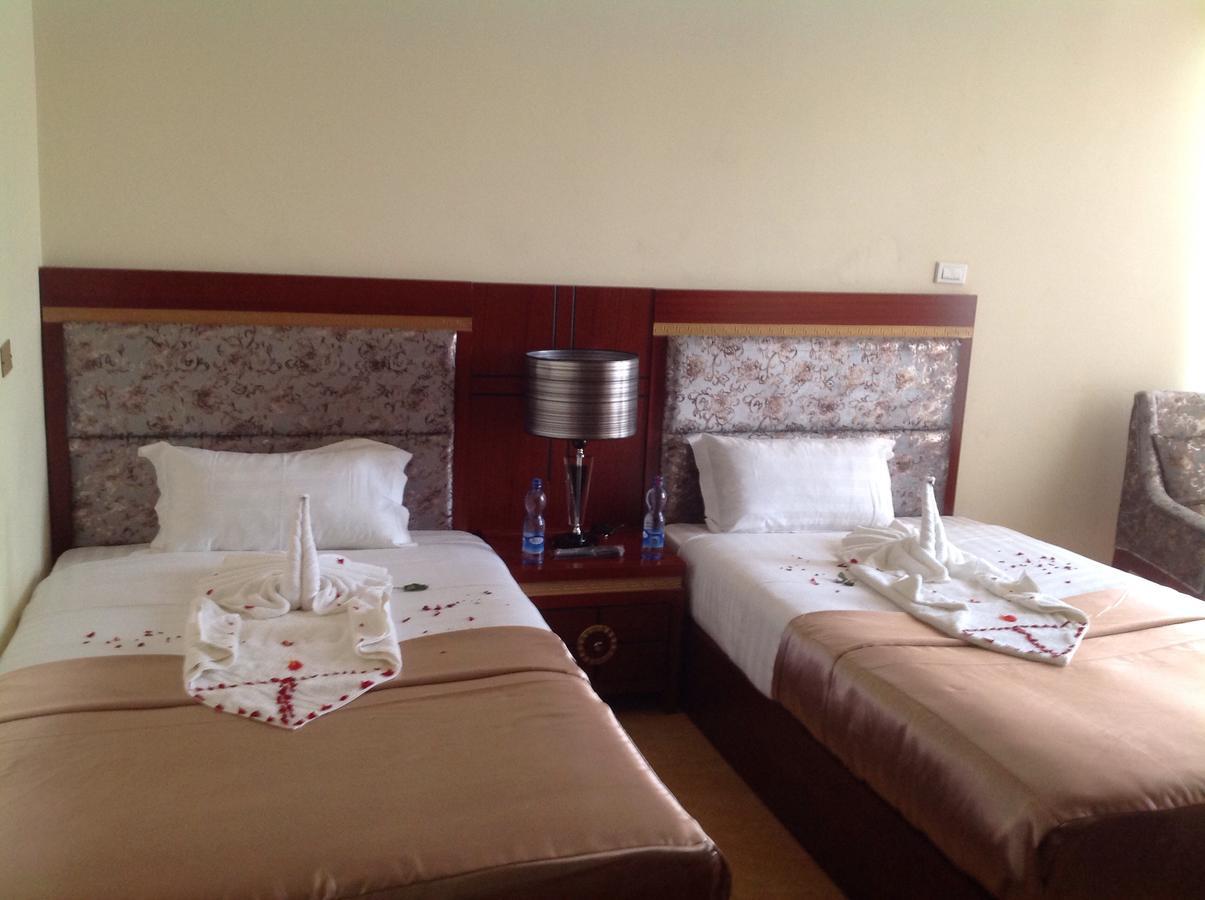 Palm Palace Hotel Bahir Dar Bagian luar foto