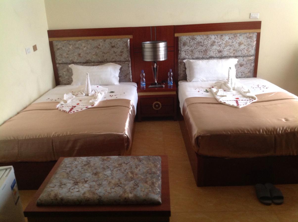Palm Palace Hotel Bahir Dar Bagian luar foto