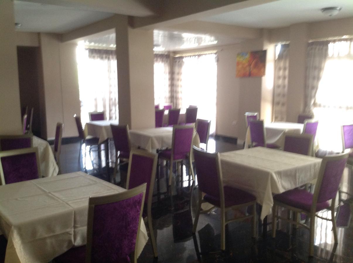 Palm Palace Hotel Bahir Dar Bagian luar foto