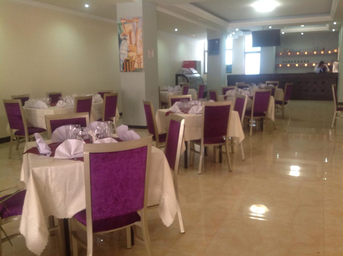 Palm Palace Hotel Bahir Dar Bagian luar foto