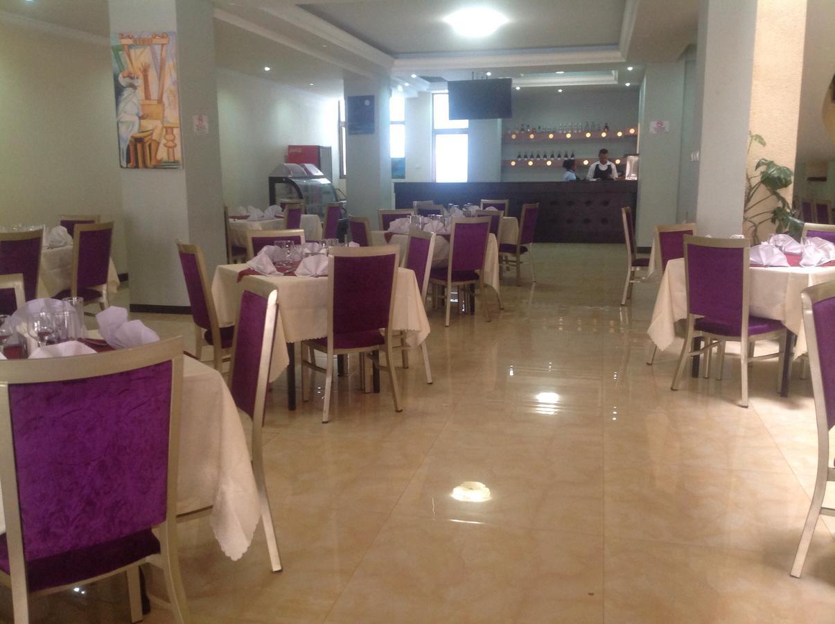 Palm Palace Hotel Bahir Dar Bagian luar foto