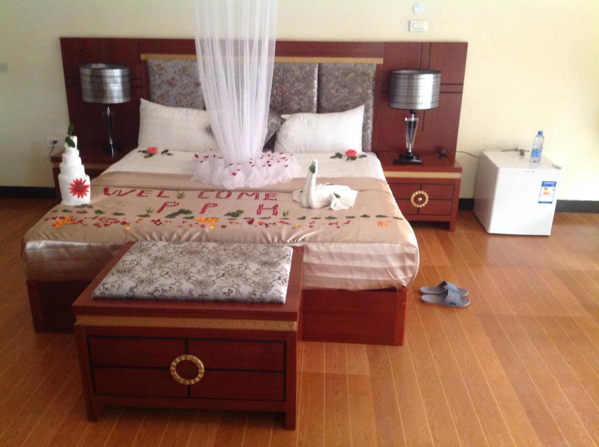 Palm Palace Hotel Bahir Dar Bagian luar foto